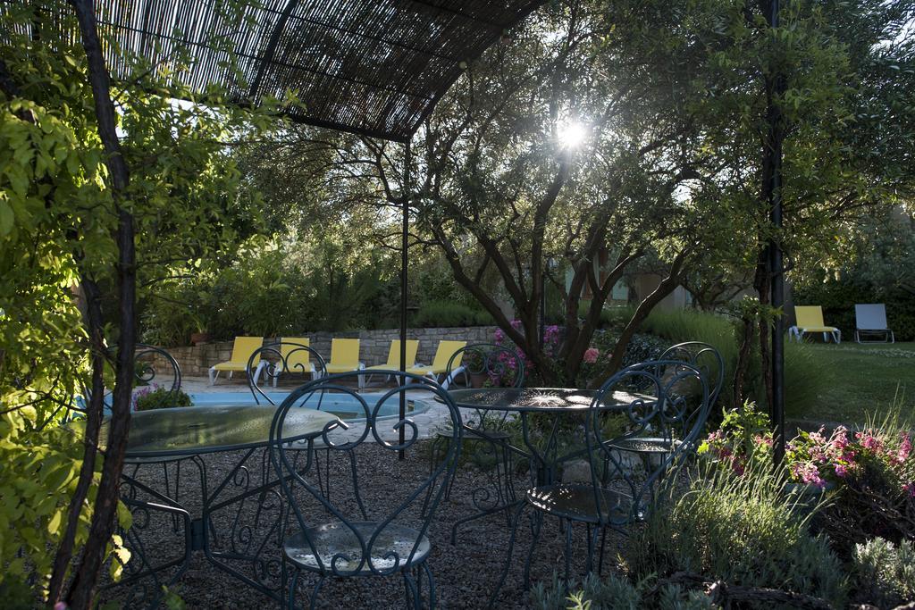 Le Grand Jardin Bed and Breakfast Lafare Exterior foto