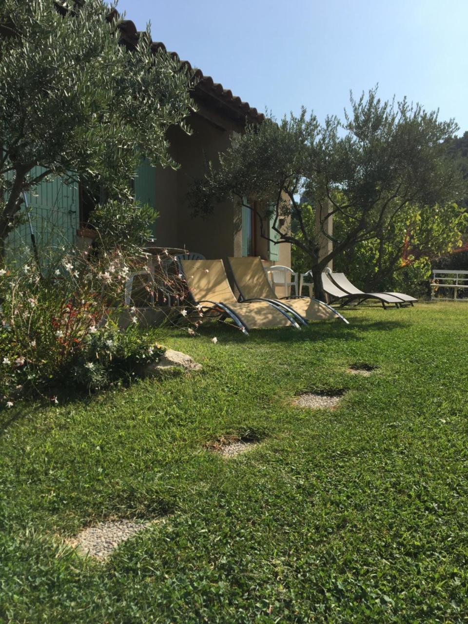 Le Grand Jardin Bed and Breakfast Lafare Exterior foto